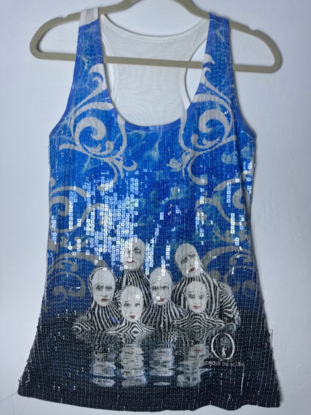 Cirque du Soleil “O” Sequin Tank Top Large Blue Graphic Racerback Vegas Show Art